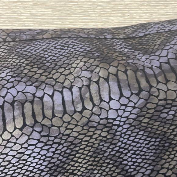 Vegan leather skirt - Picture 2 of 4